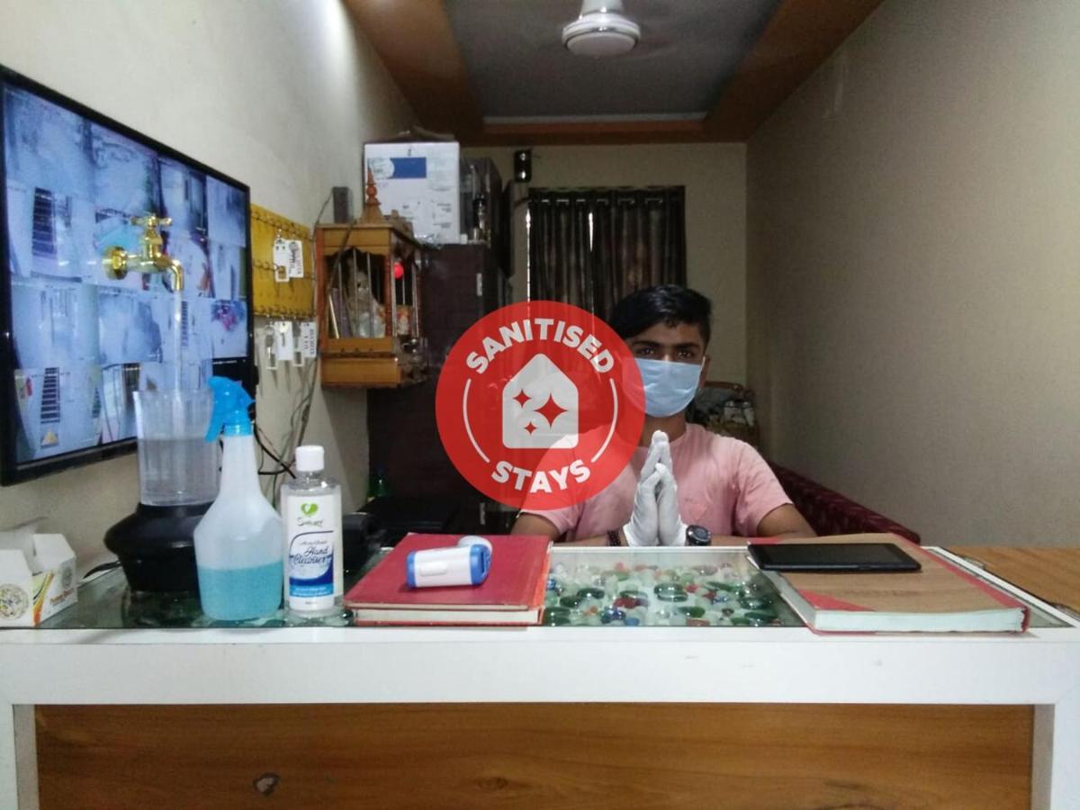 Oyo 60773 Ruchita Loadging & Boarding Bhiwandi Exterior photo